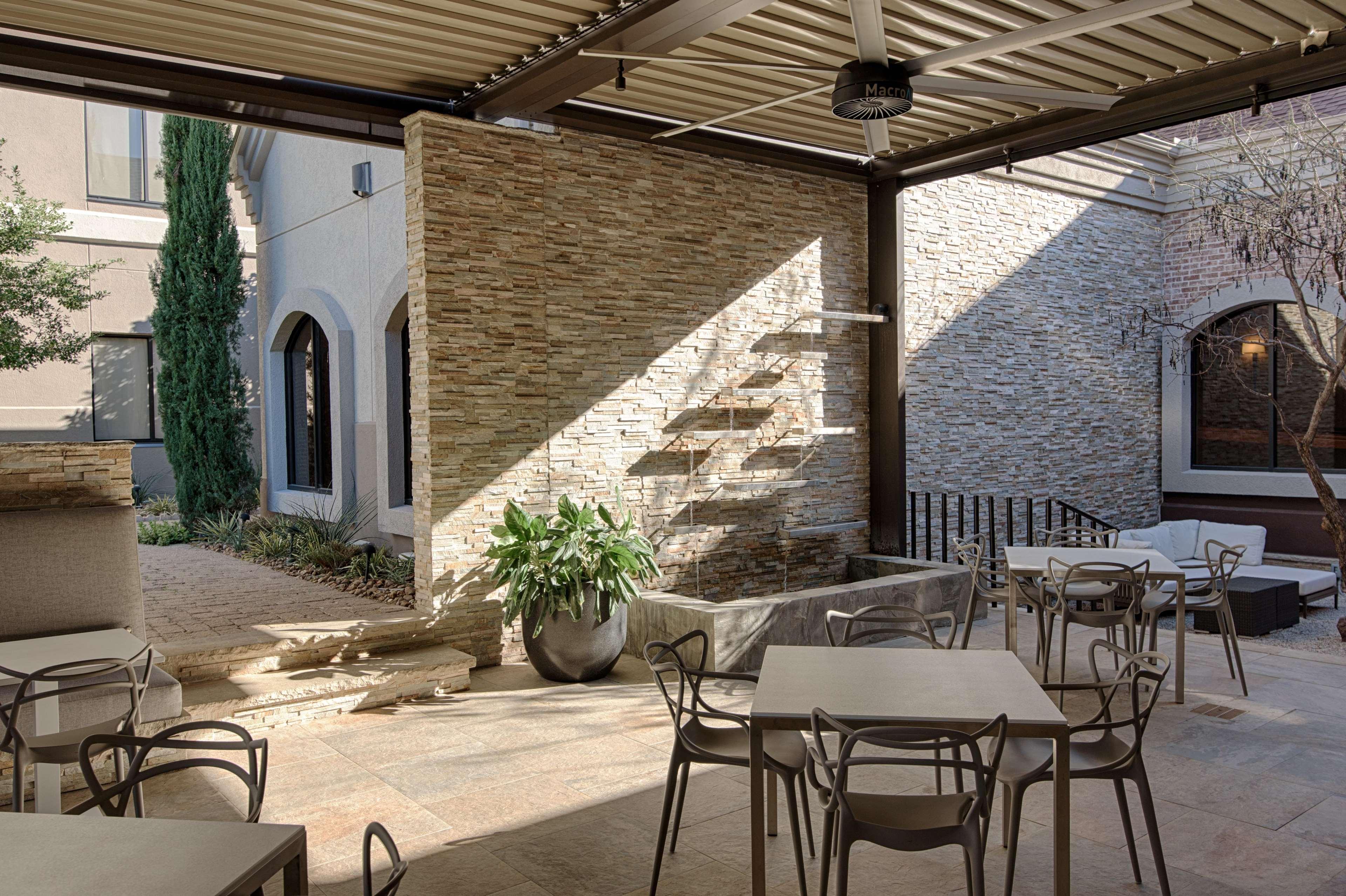 Hilton Garden Inn Las Colinas Irving Exterior foto