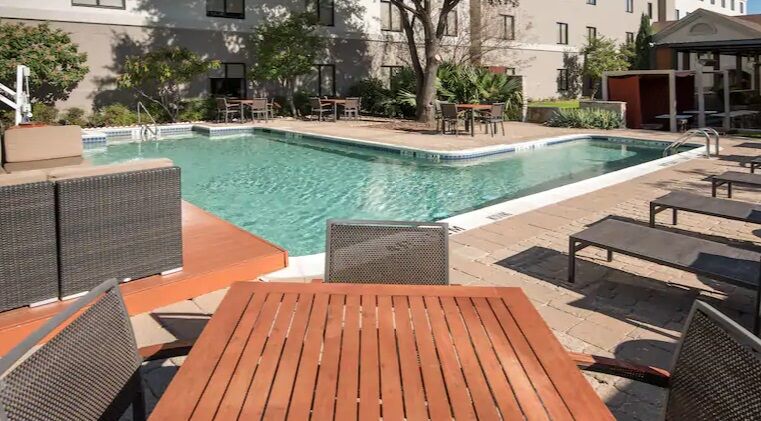 Hilton Garden Inn Las Colinas Irving Exterior foto